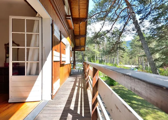 Large Riverside Chalet Near Gorges Du Verdon