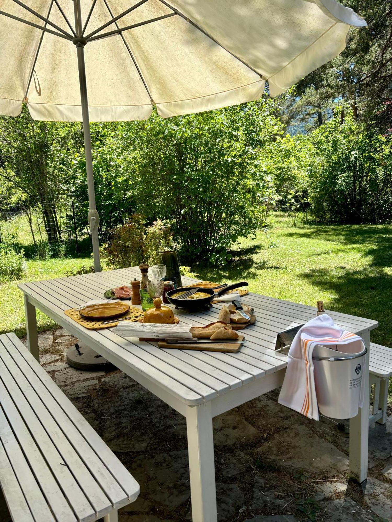 Chalet Large Riverside Chalet Near Gorges Du Verdon